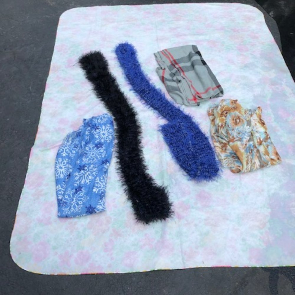 Women's lot of scarves